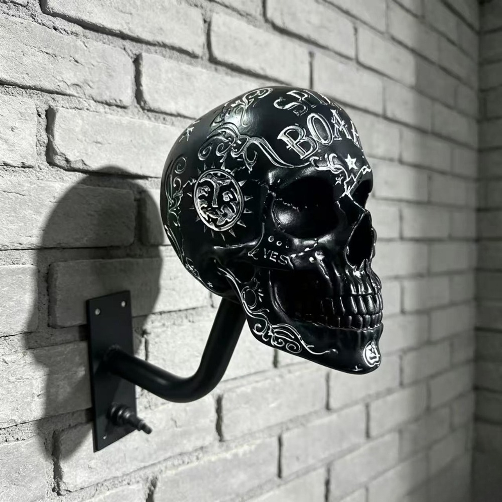 Wall Mounted Gothic Motorcycle - đánh giá và giá Art Craft Hat
